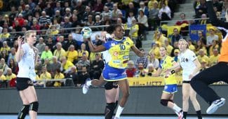Image de l'article Une nouvelle joueuse Asics en équipe de France avec Méline Nocandy !