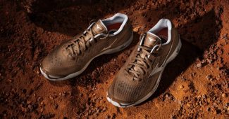 Image de l'article Un nouveau coloris lunaire pour Mizuno !