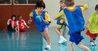 Image de l'article Quelles chaussures de handball choisir pour les enfants ?